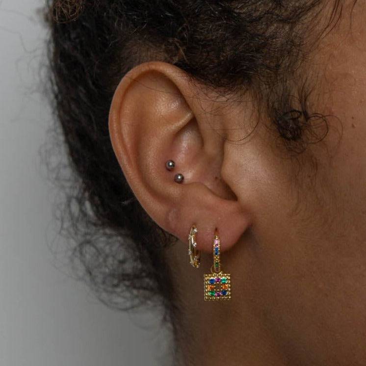 Ellie Hoops - Image 6